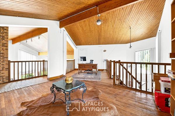 Élégante maison d’architecte au coeur d’un écrin naturel