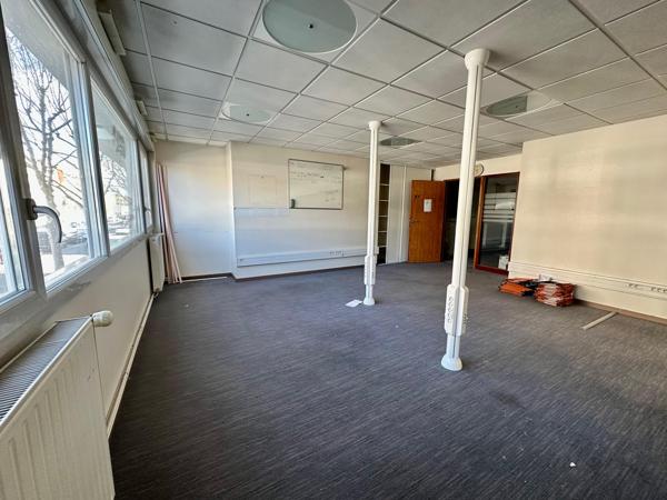 Bureaux Avenue de la République - 487 m2 - Clermont-Province
