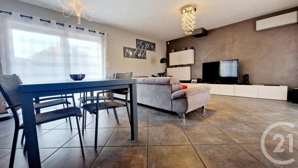 Maison à vendre  6 pièces - 137 m 2   MARIGNANE  - 13