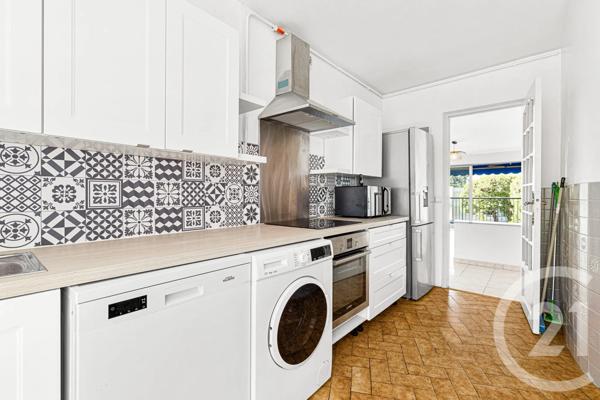 Appartement F4 à vendre  4 pièces - 83,39 m 2   NICE  - 06