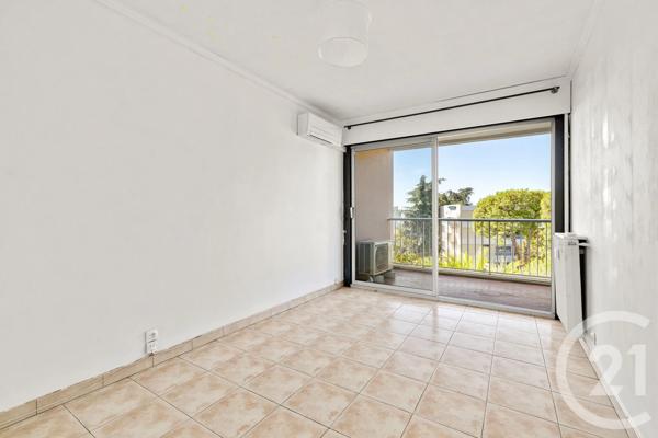Appartement F4 à vendre  4 pièces - 83,39 m 2   NICE  - 06