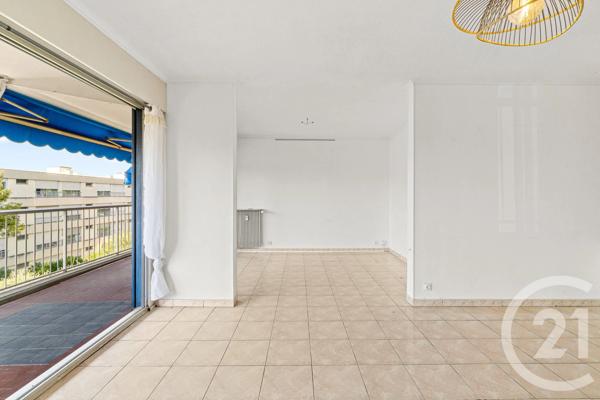 Appartement F4 à vendre  4 pièces - 83,39 m 2   NICE  - 06
