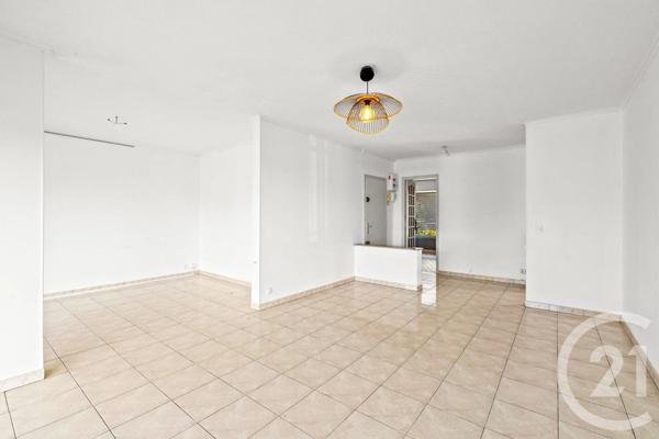 Appartement F4 à vendre  4 pièces - 83,39 m 2   NICE  - 06