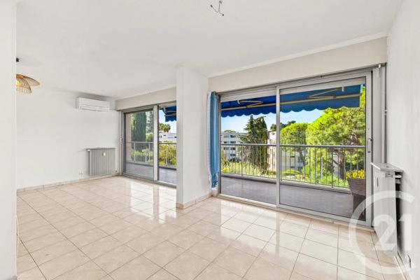 Appartement F4 à vendre  4 pièces - 83,39 m 2   NICE  - 06