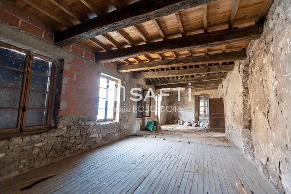 Appartement avec 2 plateaux à réhabiliter