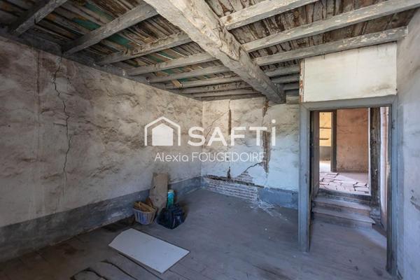 Appartement avec 2 plateaux à réhabiliter