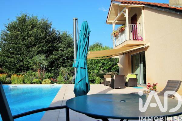 Maison à vendre 5 pièces 150 m² Saint-Laurent-les-Tours