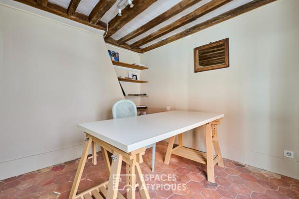 Duplex chargé d’histoire proche de la Place des Vosges