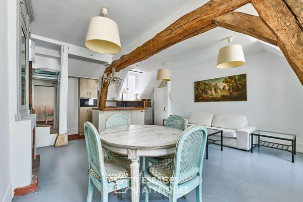 Duplex chargé d’histoire proche de la Place des Vosges