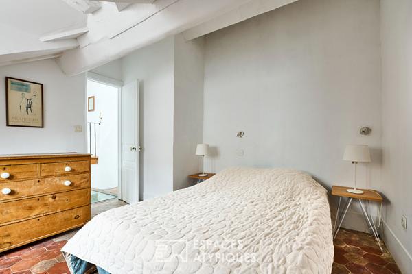 Duplex chargé d’histoire proche de la Place des Vosges