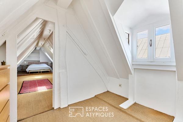 Duplex chargé d’histoire proche de la Place des Vosges