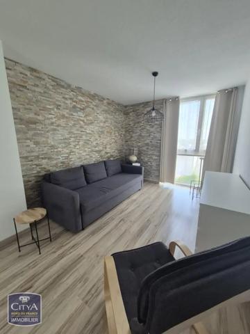 Appartement à louer 4 pièces 77.32m² Maubeuge (59600)