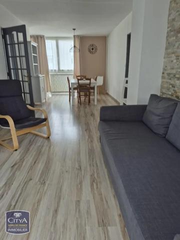 Appartement à louer 4 pièces 77.32m² Maubeuge (59600)