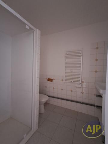 Appartement à louer Jarnac Champagne : 2 pièces, 30m² avec 1 chambre(s) à 480€ - AJP Immobilier Pons