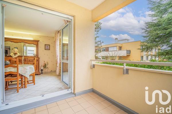 Appartement 4 pièces de 83 m² à Domont (95330)