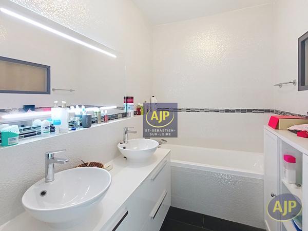 Vente appartement Saint Sebastien Sur Loire : 418 800 € - AJP Immobilier Saint-Sébastien-sur-Loire
