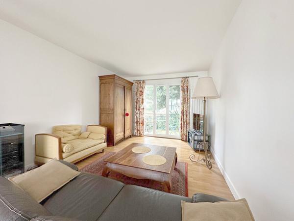 VIROFLAY - Maison de 5 pièces. et vaste garage €835 000 ** - Référence 709-C