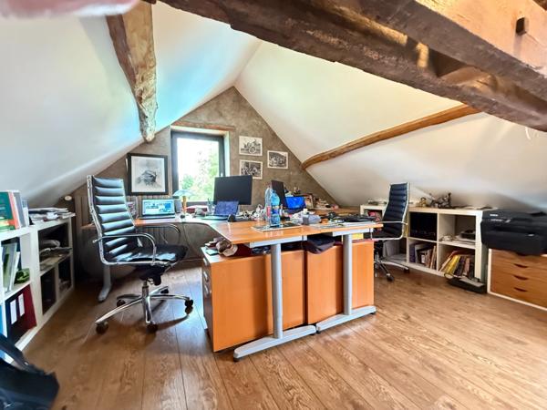 Dept de la Vienne (86) Propriété à vendre 7 pièces terrain 2 hectares SENILLE (86100)