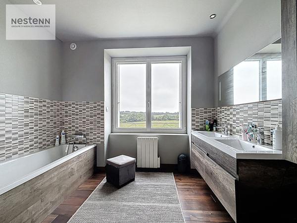 Maison - 5 pièces - 110 m² - QUIMPER - VOIE ROMAINE