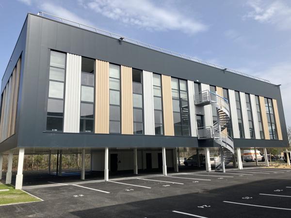 BUREAUX NEUFS A VENDRE - MERIGNAC
