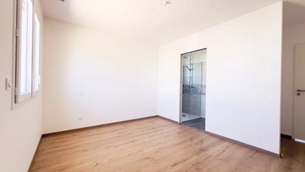 À vendre – Maison contemporaine T4 à étage de 111 m² avec terrasse et suite parentale