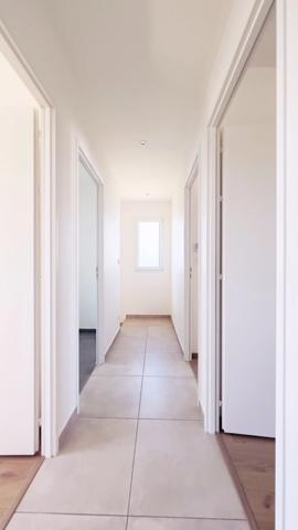 À vendre – Maison contemporaine T4 à étage de 111 m² avec terrasse et suite parentale