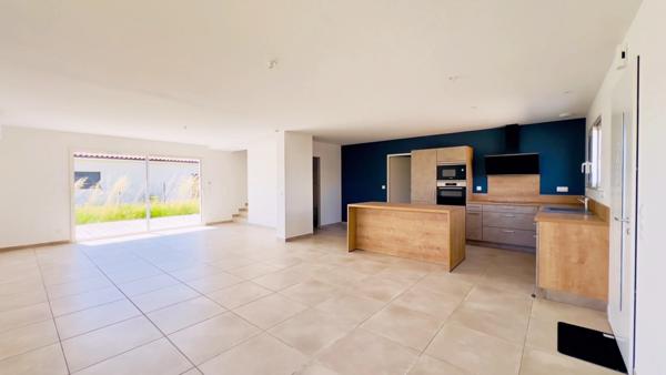 À vendre – Maison contemporaine T4 à étage de 111 m² avec terrasse et suite parentale