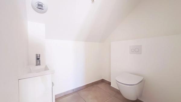 À vendre – Maison contemporaine T4 à étage de 111 m² avec terrasse et suite parentale