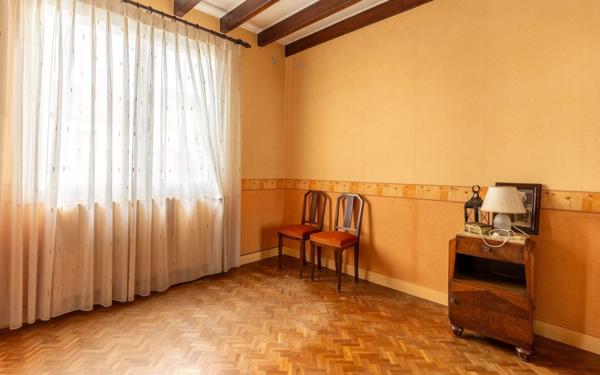 Maison à vendre    7 pièces •  Parentis-en-Born