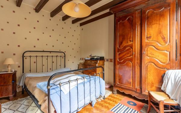 Maison à vendre    7 pièces •  Parentis-en-Born