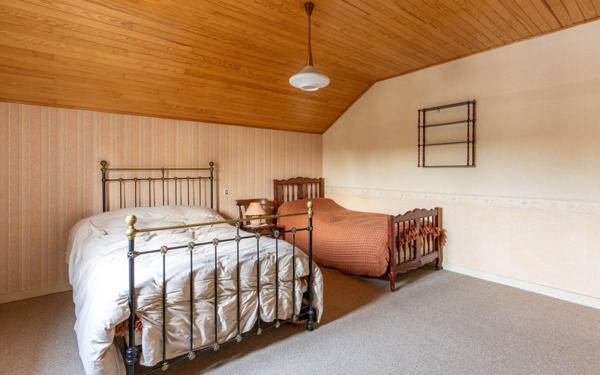 Maison à vendre    7 pièces •  Parentis-en-Born