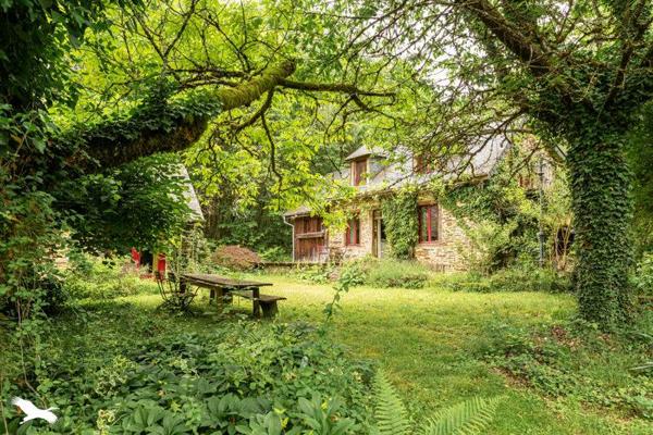 Maison à vendre 219 390 € Saint-Pardoux-Corbier 6 p 135 m² DPE E