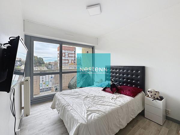 Appartement Franconville 3 pièces - Balcon, loggia - Cave et place de parking.