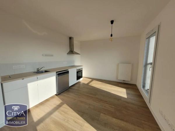 Appartement à louer 4 pièces 76.32m² Lille (59000)