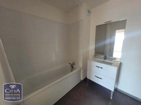Appartement à louer 4 pièces 76.32m² Lille (59000)