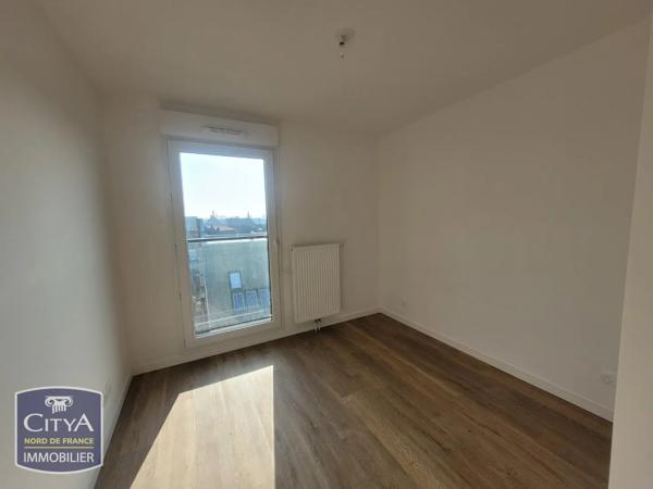 Appartement à louer 4 pièces 76.32m² Lille (59000)