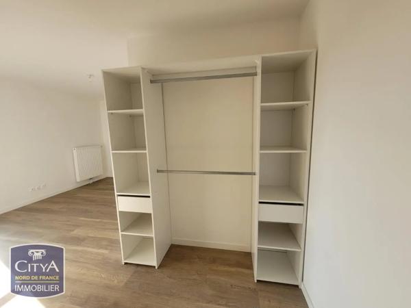 Appartement à louer 4 pièces 76.32m² Lille (59000)