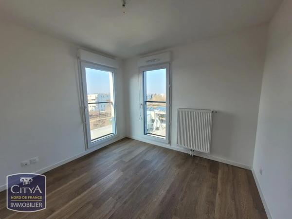 Appartement à louer 4 pièces 76.32m² Lille (59000)