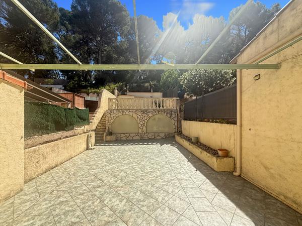 ERA PROVAIX - Maison Bouc Bel Air 5 pièce(s) 100 m2