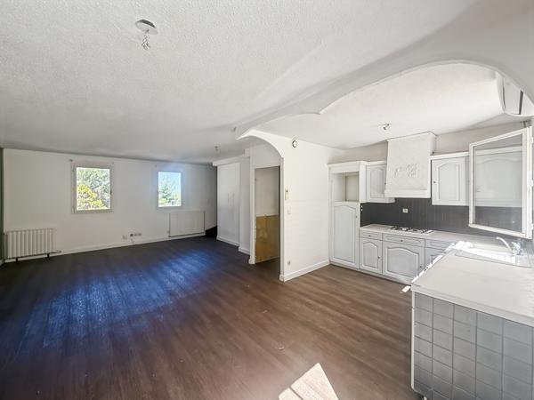 ERA PROVAIX - Maison Bouc Bel Air 5 pièce(s) 100 m2