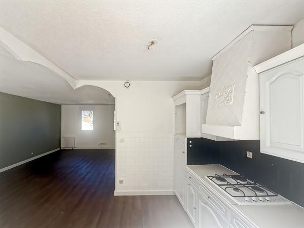ERA PROVAIX - Maison Bouc Bel Air 5 pièce(s) 100 m2