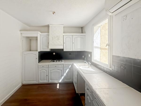 ERA PROVAIX - Maison Bouc Bel Air 5 pièce(s) 100 m2