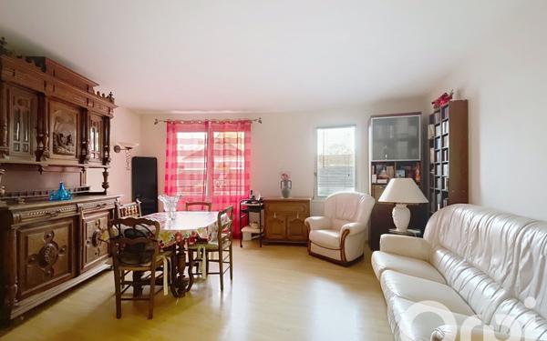 Appartement à vendre    3 pièces • 6,63 m2 Longjumeau