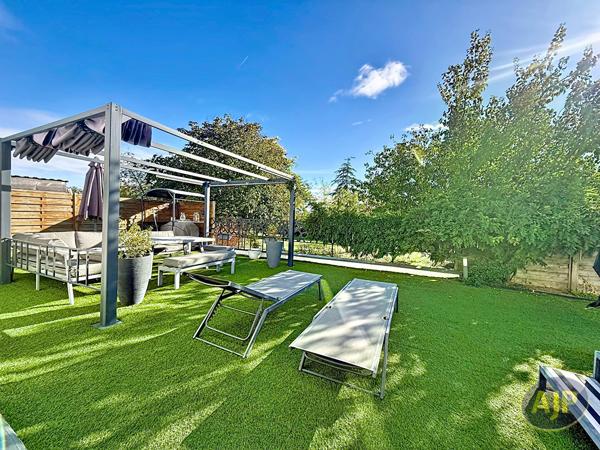 Maison à vendre Sainte Pazanne - 5 pièces, 94m² avec 3 chambre(s) à 360 000€ - AJP Immobilier Sainte-Pazanne