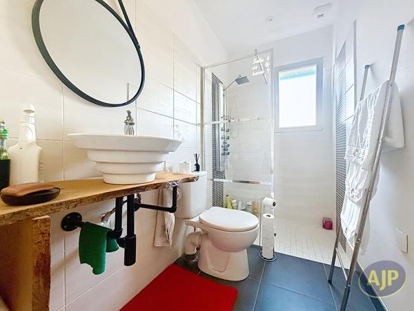 Maison à vendre Sainte Pazanne - 5 pièces, 94m² avec 3 chambre(s) à 360 000€ - AJP Immobilier Sainte-Pazanne