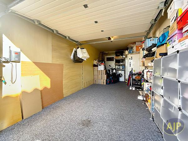 Maison à vendre Sainte Pazanne - 5 pièces, 94m² avec 3 chambre(s) à 360 000€ - AJP Immobilier Sainte-Pazanne