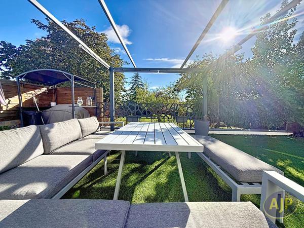 Maison à vendre Sainte Pazanne - 5 pièces, 94m² avec 3 chambre(s) à 360 000€ - AJP Immobilier Sainte-Pazanne