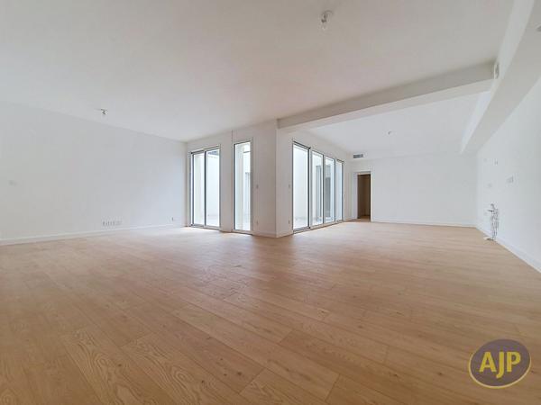 Appartement à vendre Bordeaux - 4 pièces, 138m² avec 3 chambre(s) à 690 000€ - AJP Immobilier Bordeaux Saint-Augustin