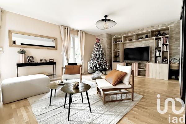 Maison à vendre 7 pièces 214 m² Saint-Thibault-des-Vignes