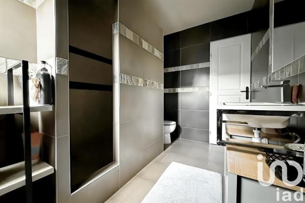 Maison à vendre 7 pièces 214 m² Saint-Thibault-des-Vignes